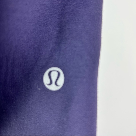 Lululemon capri leggings womens size 4 blue pink reversible - Picture 5 of 7